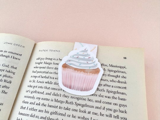Cupcake Magnetic Bookmark